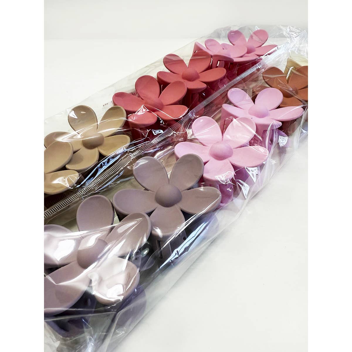 Matte Sweet Colors of Daisy Hair Clips